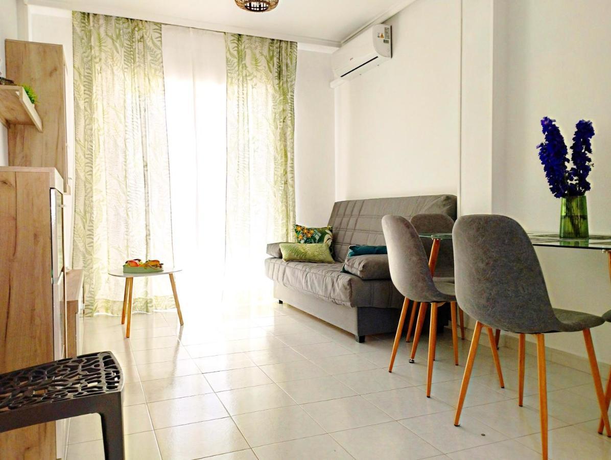 Torrevista Three Bedroom Apartment, Two Swimming Pools And Garage Torrevieja Kültér fotó