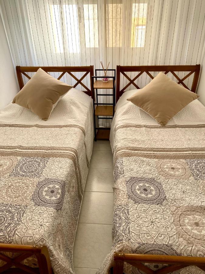 Torrevista Three Bedroom Apartment, Two Swimming Pools And Garage Torrevieja Kültér fotó